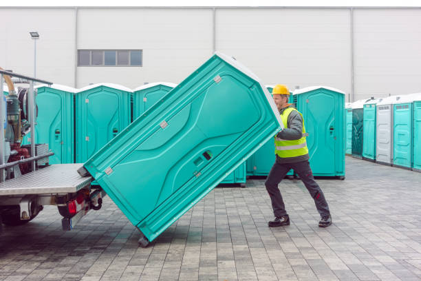 Affordable portable toilet rental in Lorenzo, TX